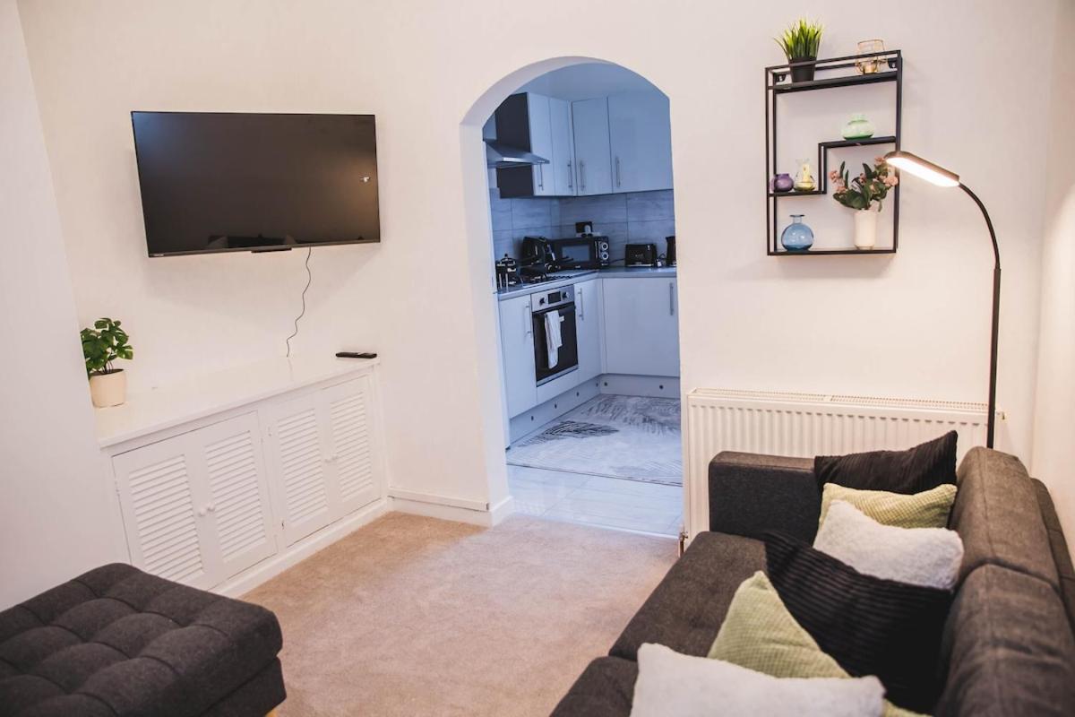 Warm & Cosy Away From Apartment *