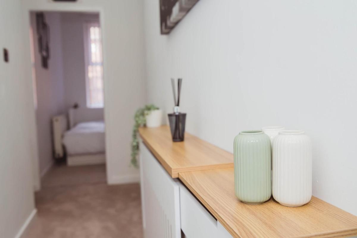 Warm & Cosy Away From Apartment