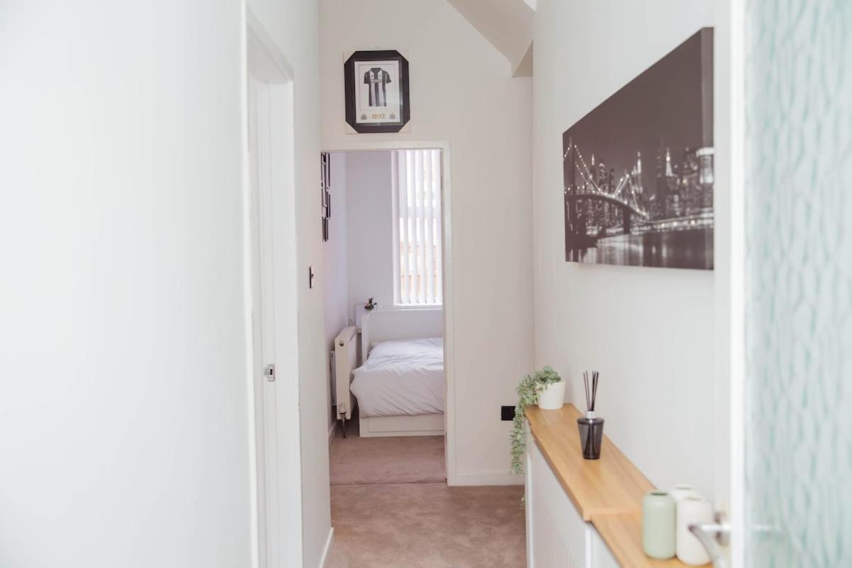 Apartment Warm & Cosy Away From *