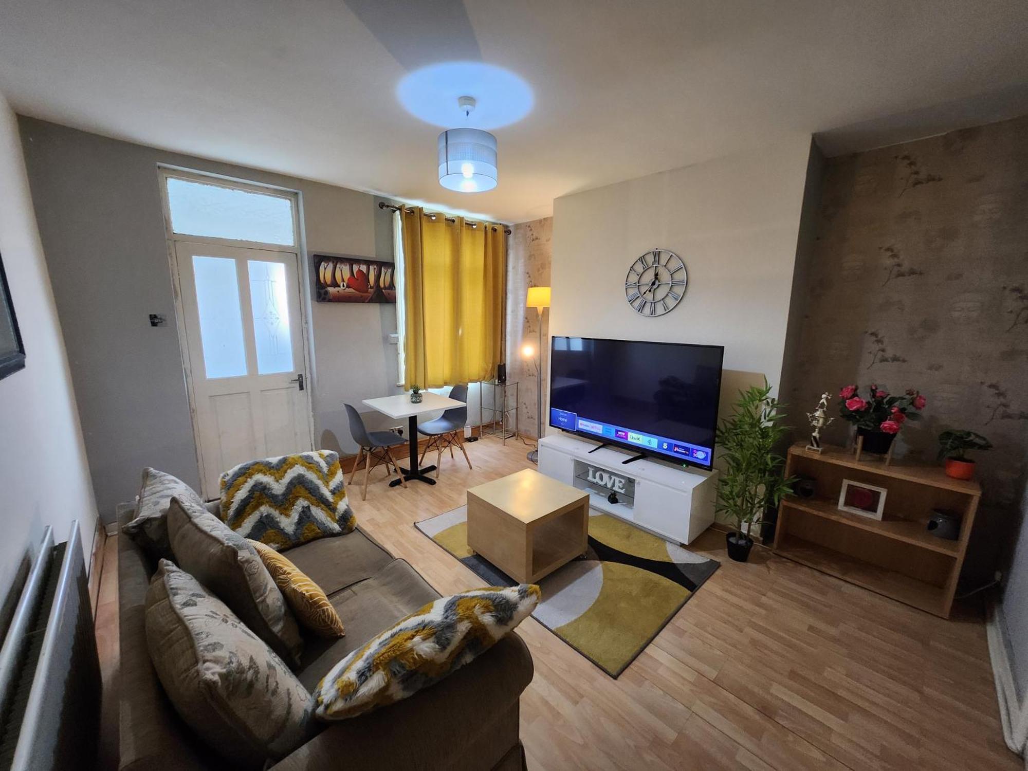 Primos Executive - 2 Bedroom House In Wallsend * Newcastle upon Tyne