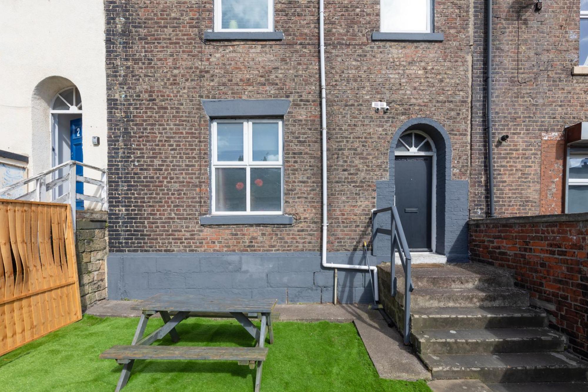 Centre Super Spacious Town House Free Parking And Wi-fi Apartment Newcastle upon Tyne