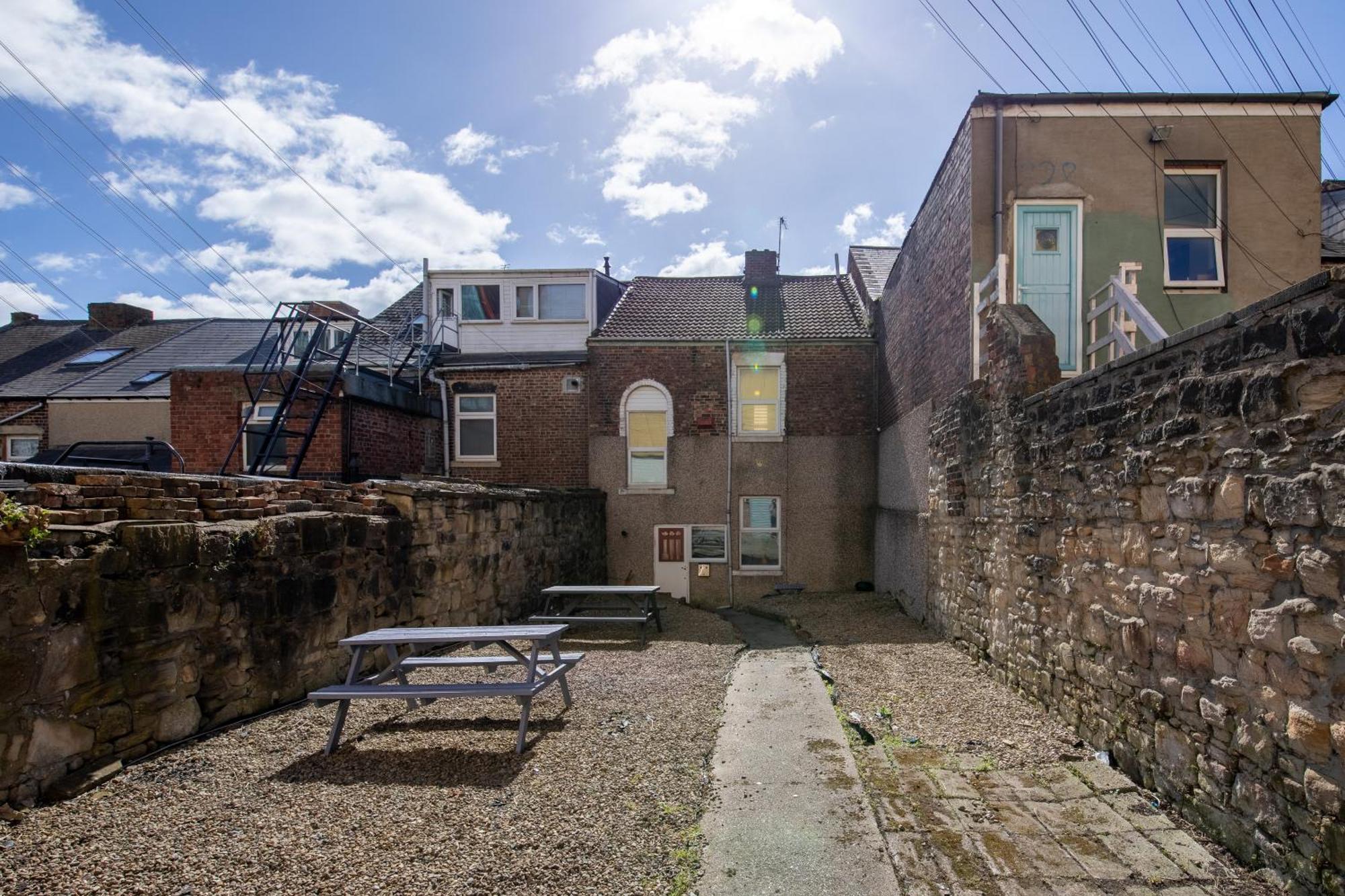 Centre Super Spacious Town House Free Parking And Wi-fi Newcastle upon Tyne