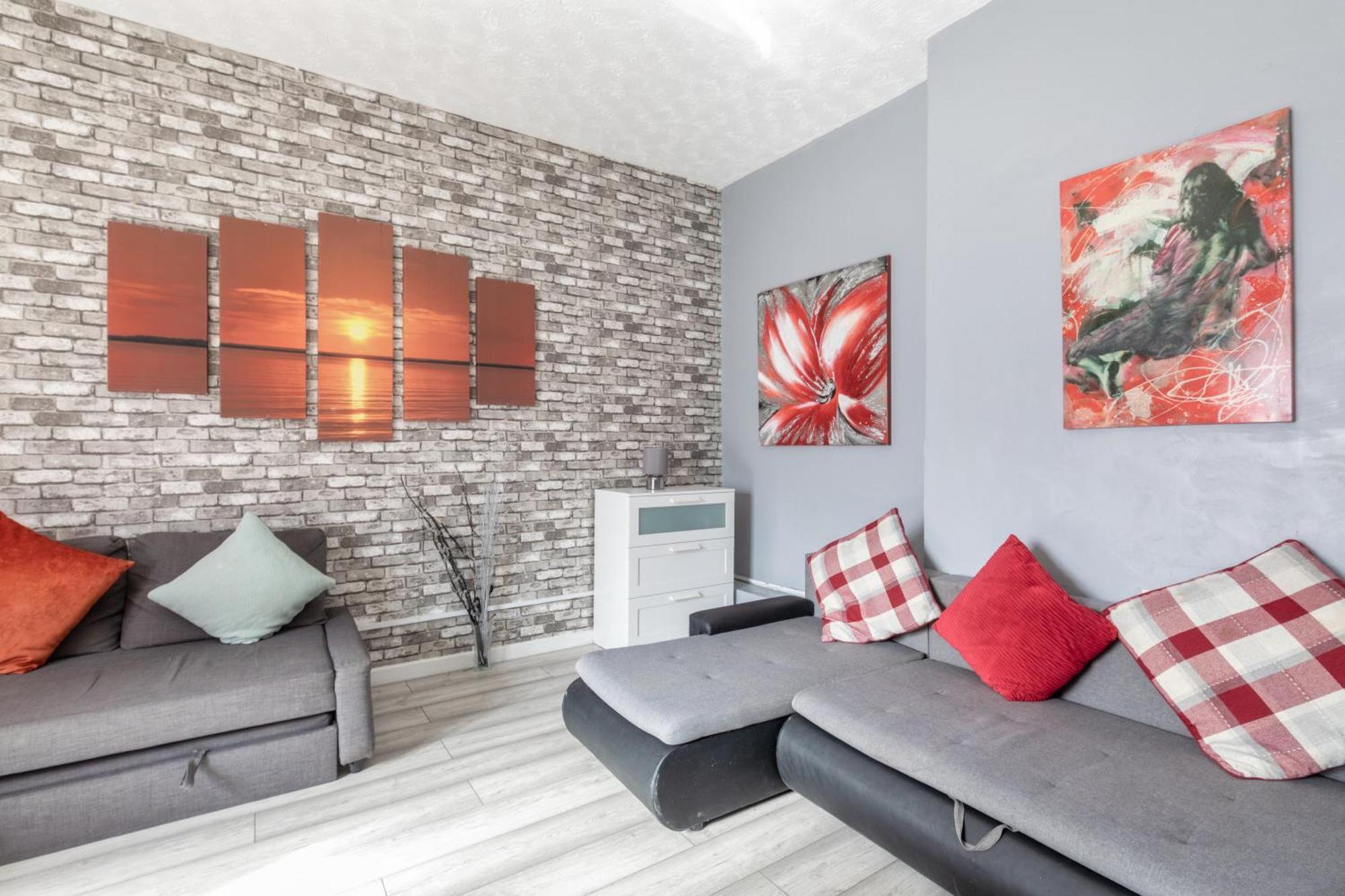 Centre Super Spacious Town House Free Parking And Wi-fi Apartment