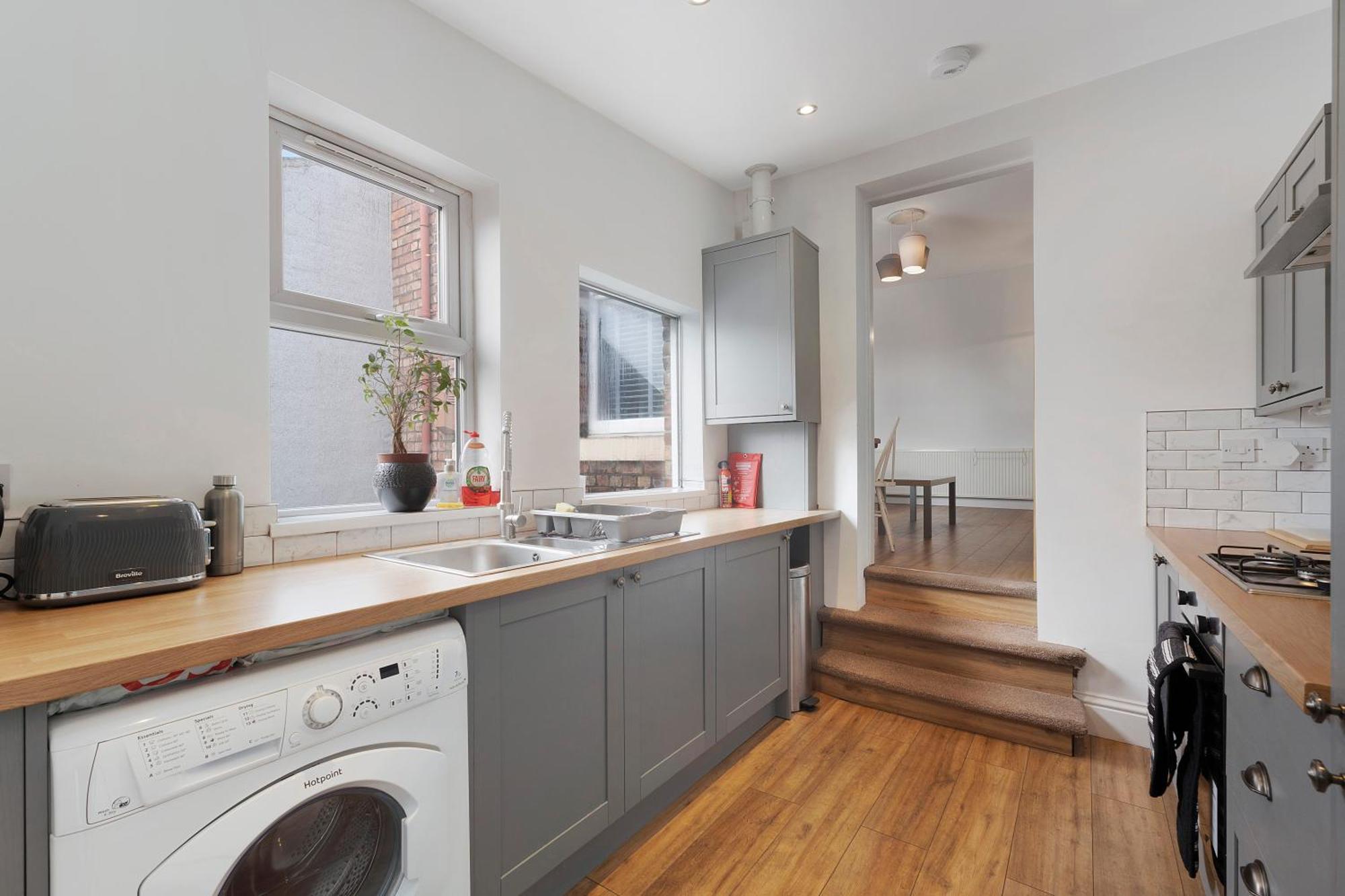 New! 2br In Biddlestone Road