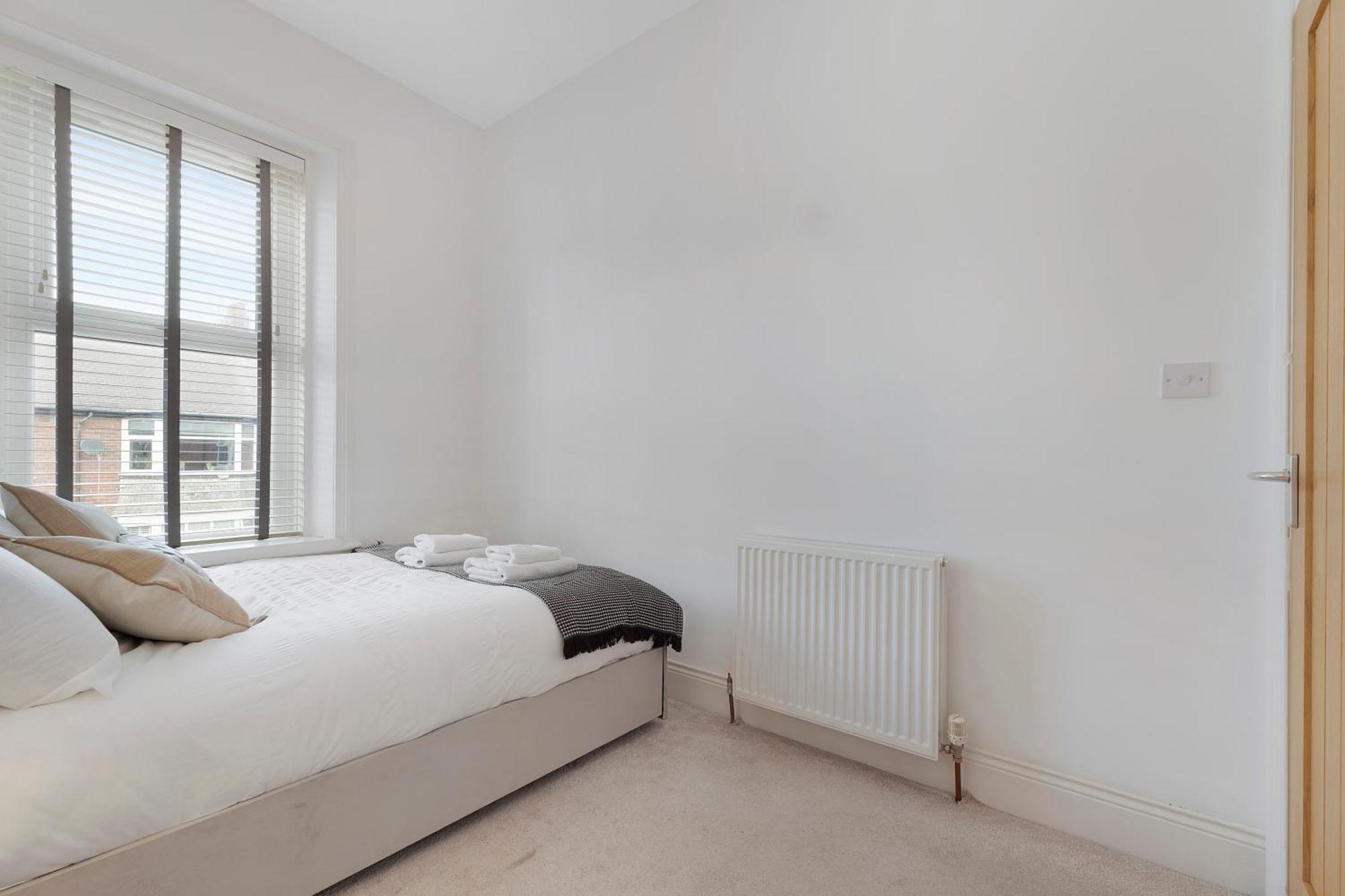 New! 2br In Biddlestone Road * Newcastle upon Tyne