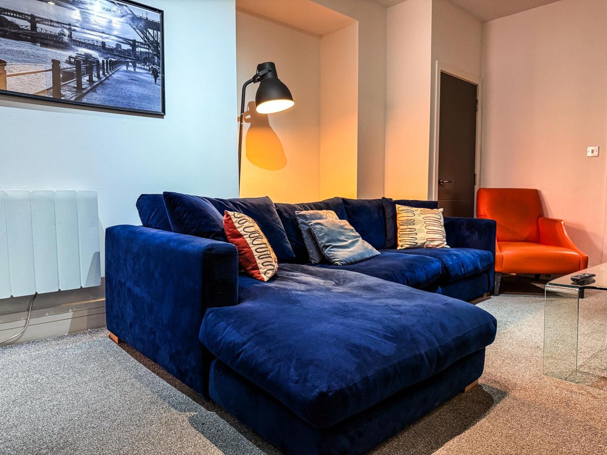 3 Bedroom In The Heart Of - Modern - Sleeps 6 * Newcastle upon Tyne
