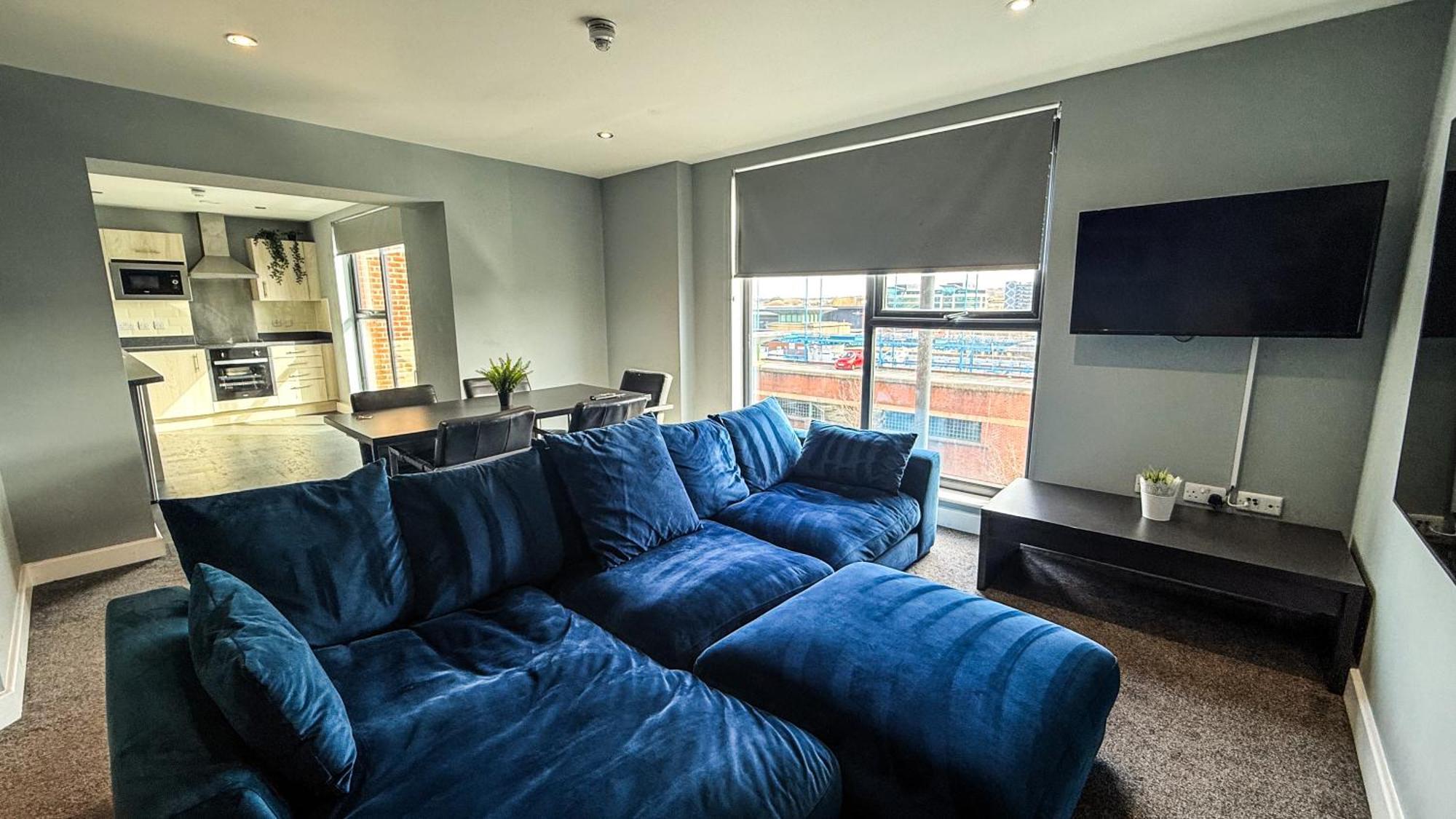 Apartment Modern With Views Of The Quayside Sleep 8 Free Parking