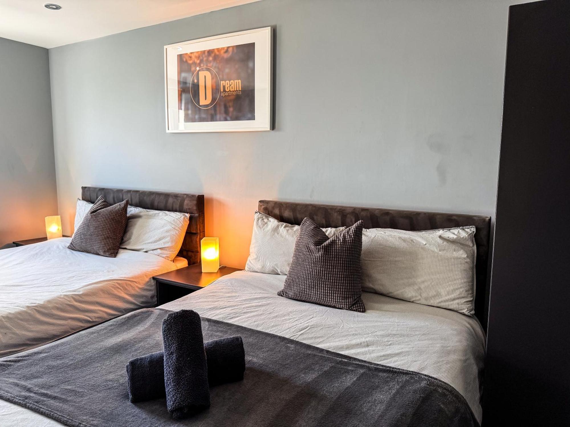 Modern With Views Of The Quayside Sleep 8 Free Parking *