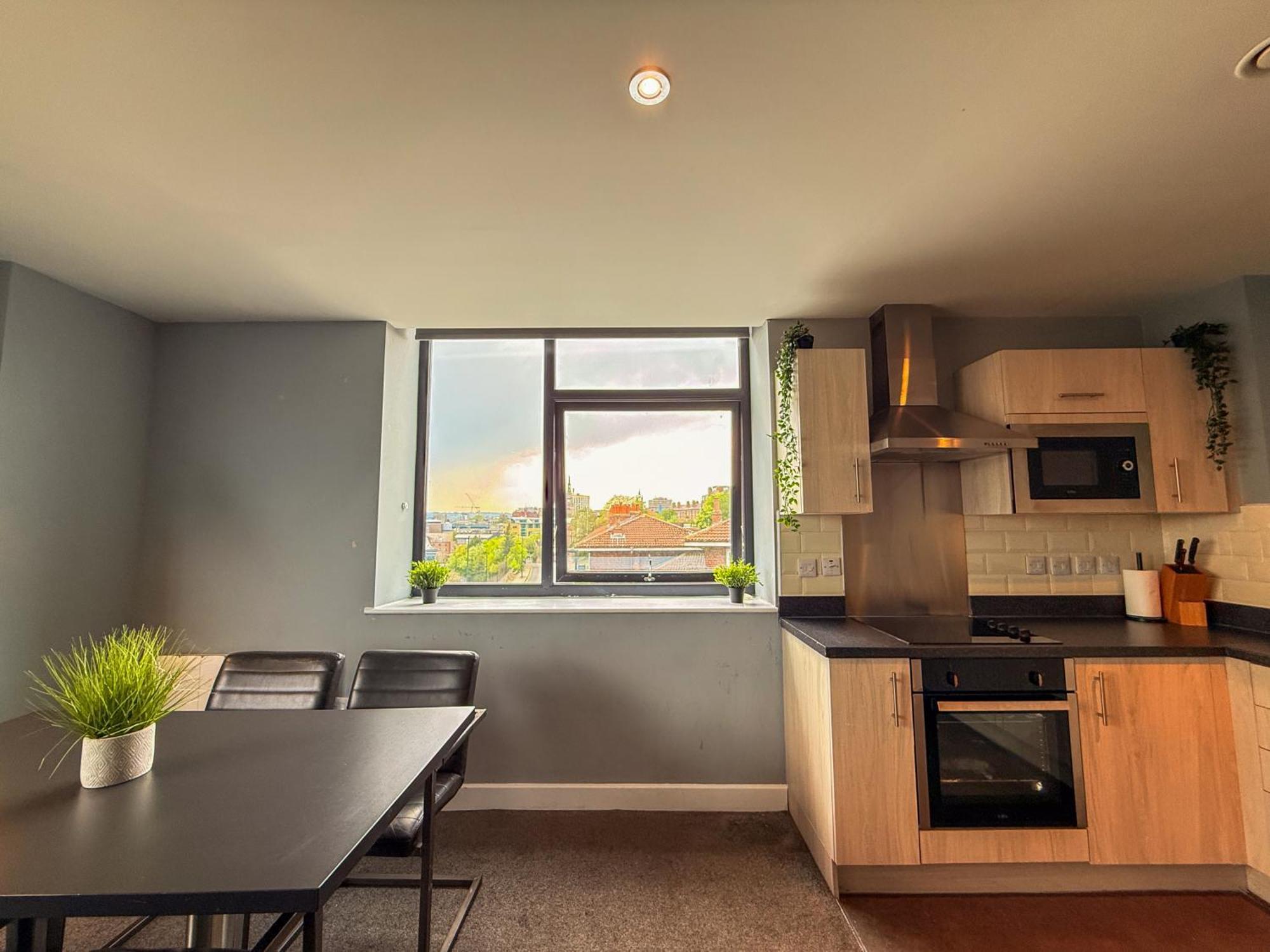 Apartment Modern 3 Bedroom Quayside - Sleeps 8 Free Parking *