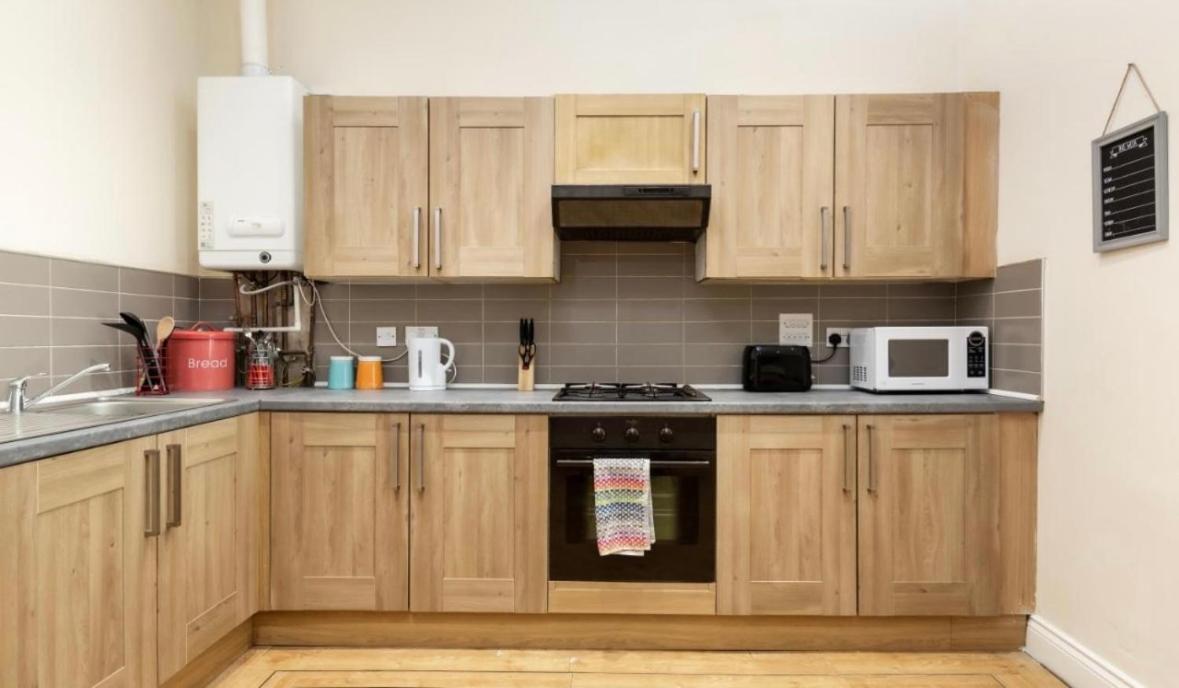 Large Apartment Newcastle upon Tyne