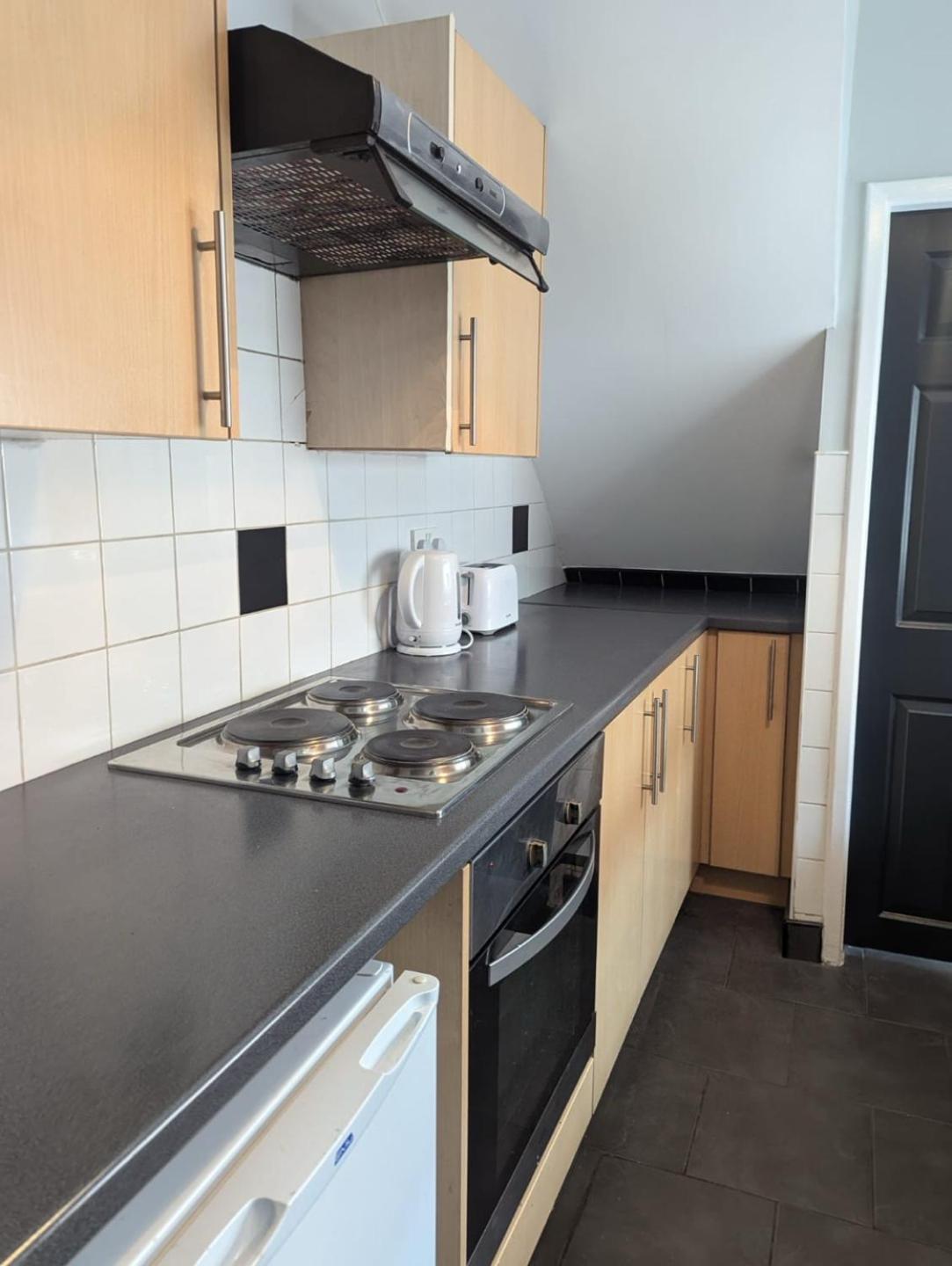 - Gateshead Guest house *