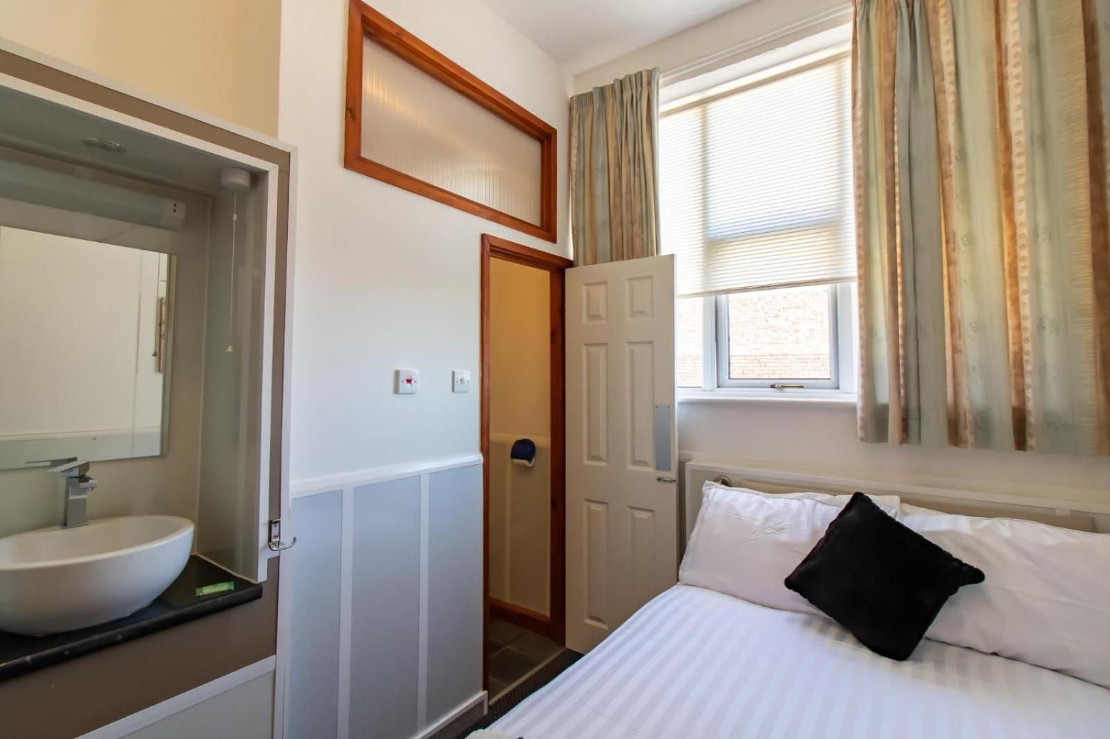 Bentleys Guest house