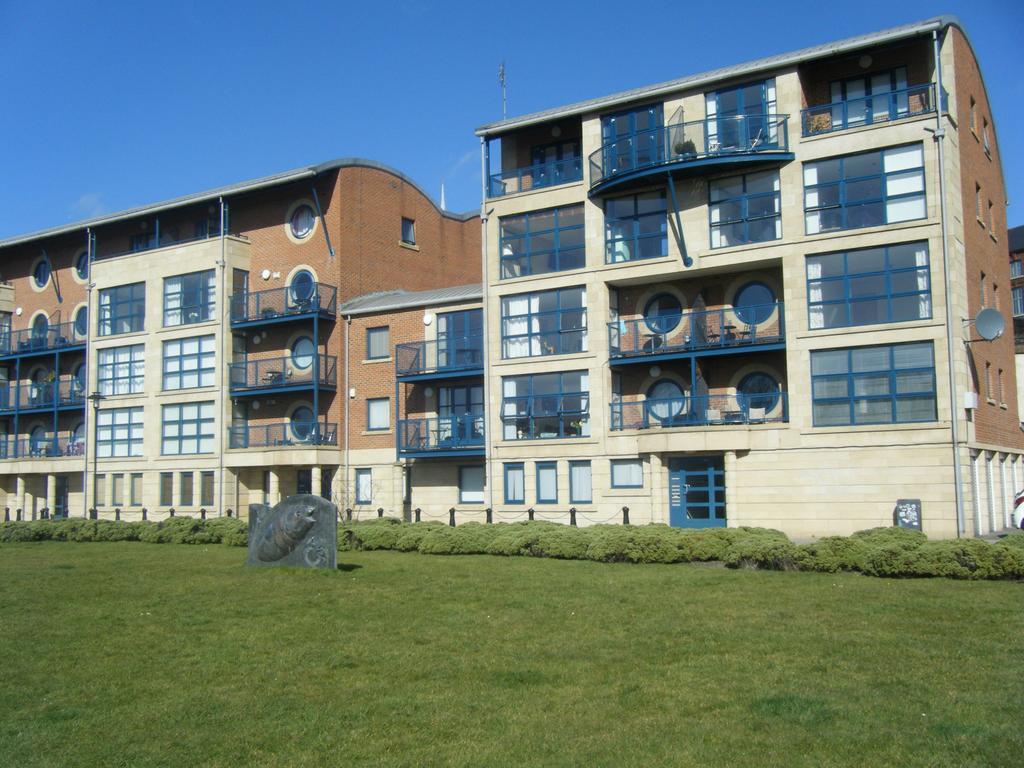 Mariners Wharf Apartment