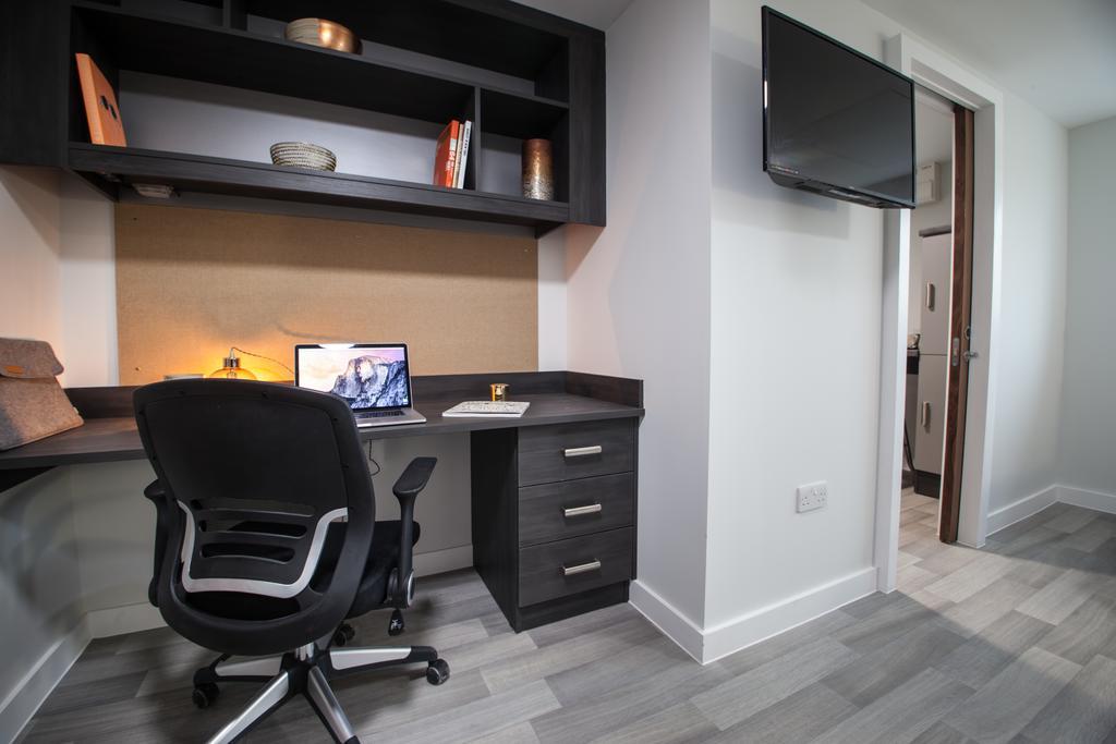 Plummer House Apartment *