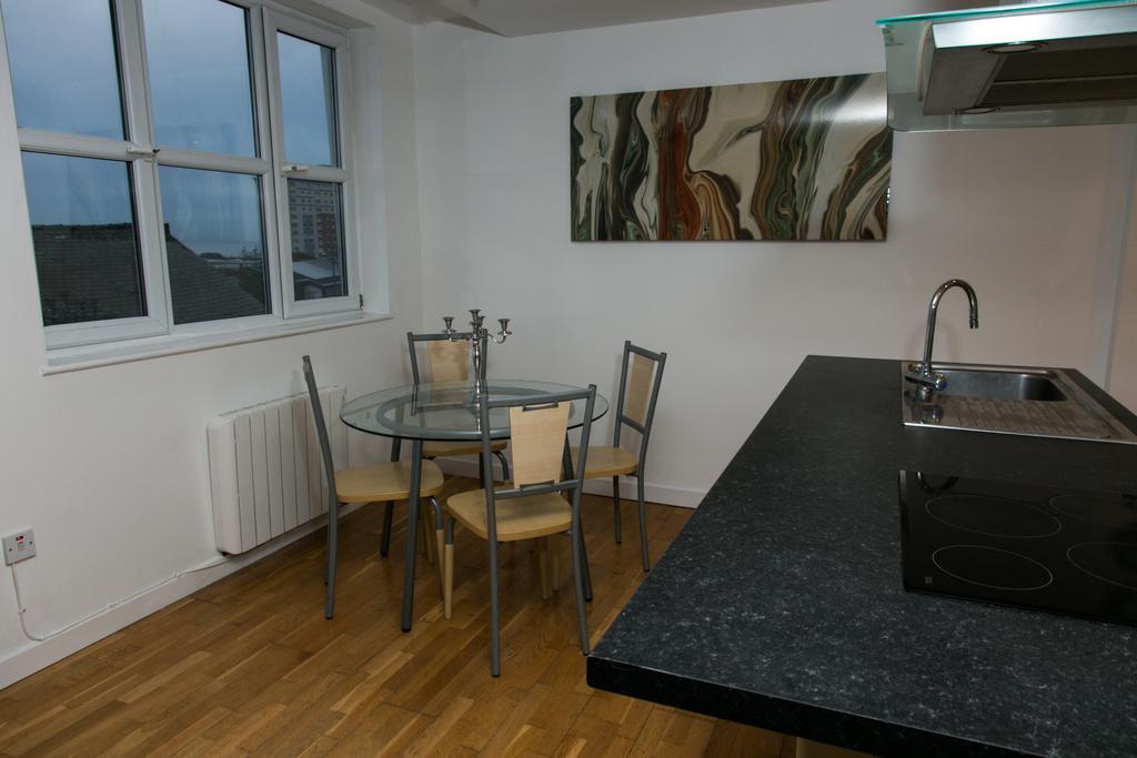 Apartment Quayside