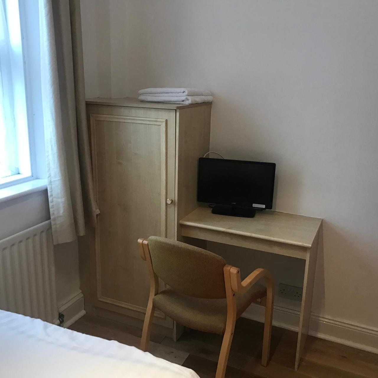 Clifton House 3* Newcastle upon Tyne