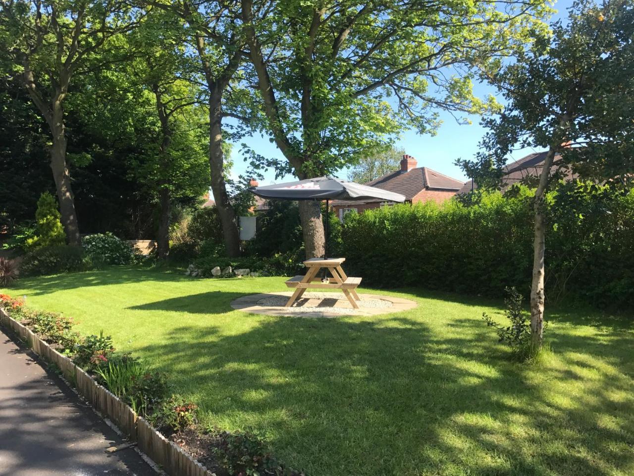 Clifton House 3* Newcastle upon Tyne