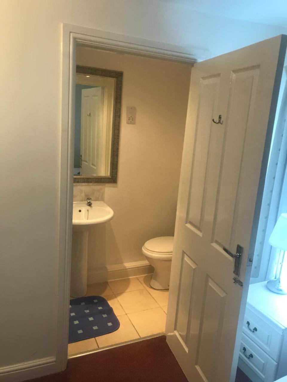 Clifton House Hotel 3*
