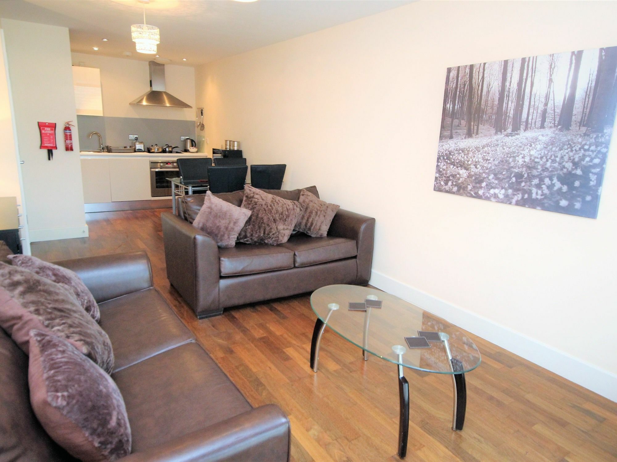 Lime Square Loft Apartment *