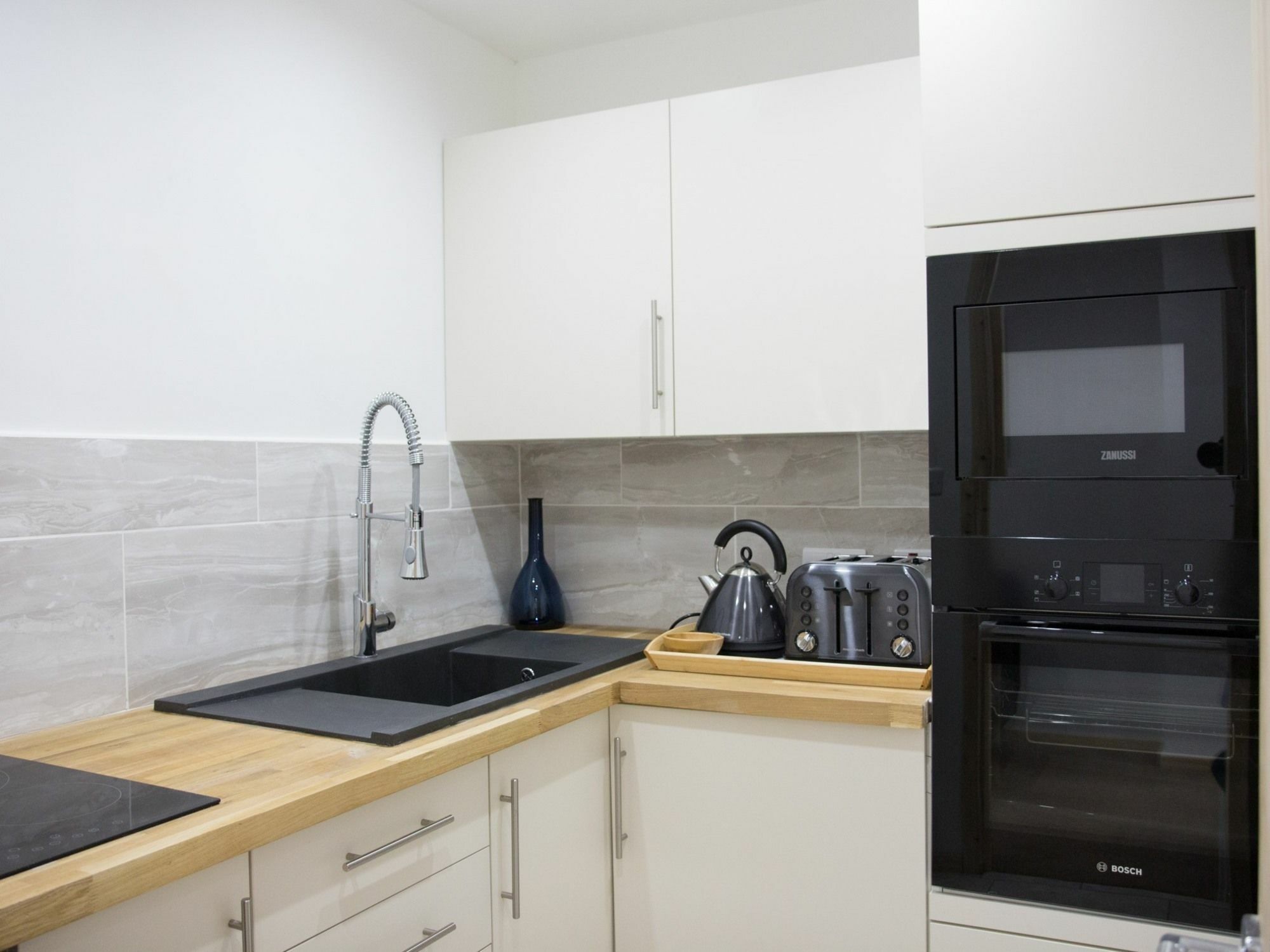 Base Apartment