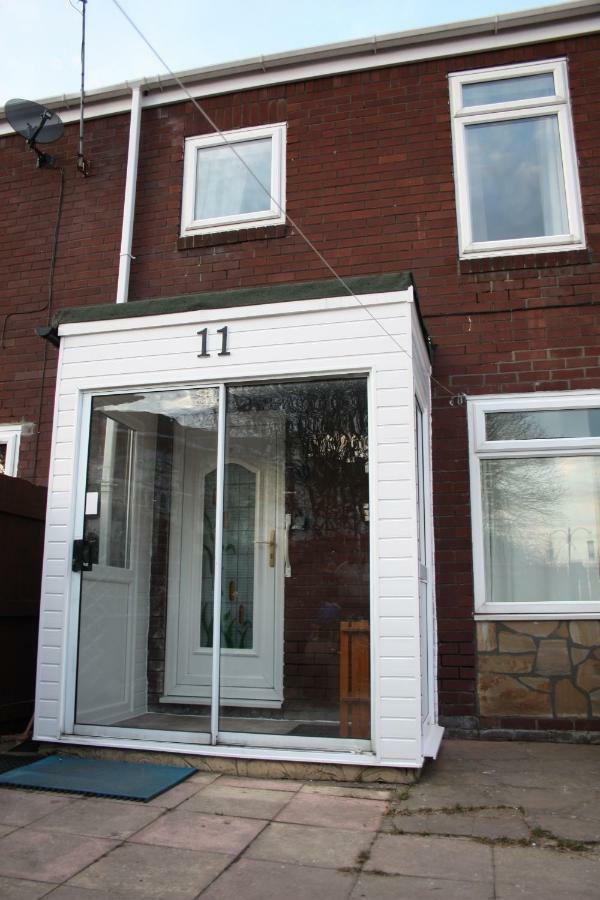 Milton House: 3-bed With Free Wi-fi And Parking In
