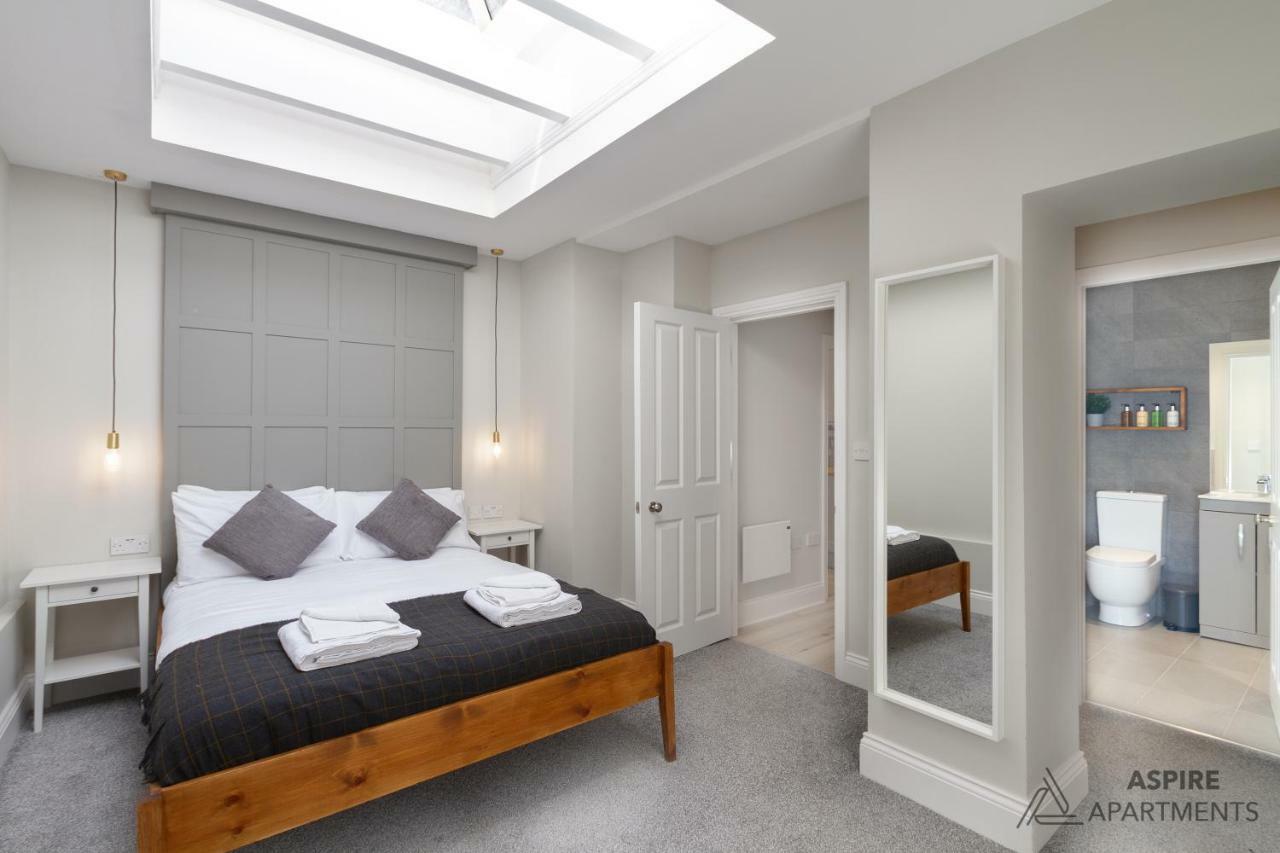 Elmire House Apartment *