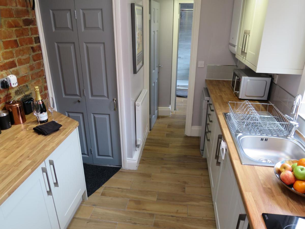 Parkside Apartment *