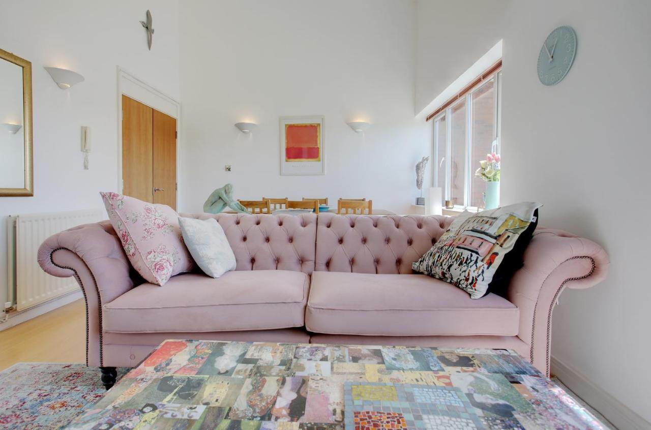 Beautiful Duplex Penthouse - Roof Garden, Views, Parking Apartment Newcastle upon Tyne