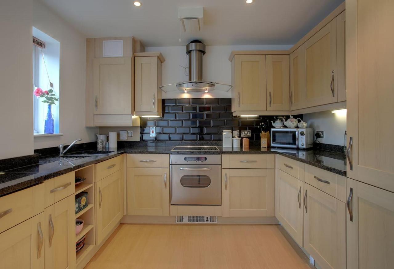 Apartment Beautiful Duplex Penthouse - Roof Garden, Views, Parking
