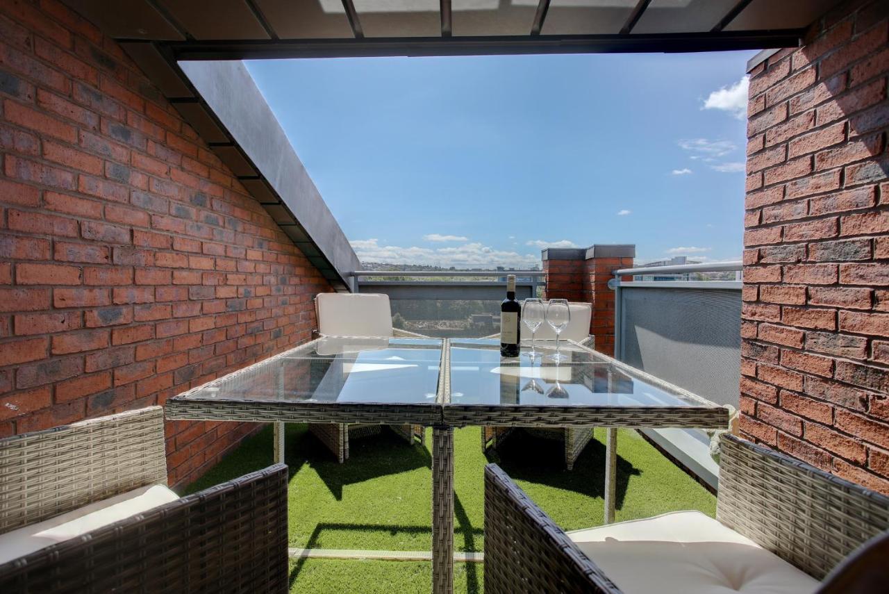 Beautiful Duplex Penthouse - Roof Garden, Views, Parking Apartment *