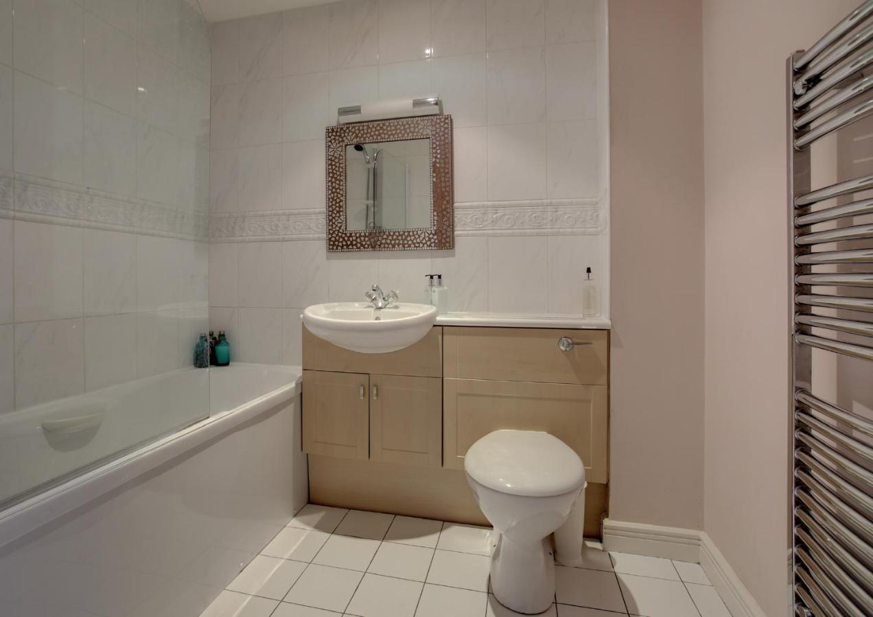 Beautiful Duplex Penthouse - Roof Garden, Views, Parking