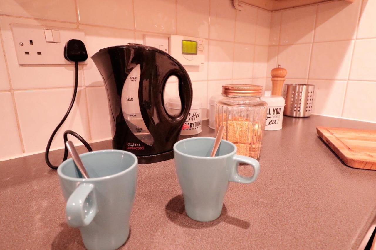 Modern Townhouse Perfect For Large Groups, Under One Roof, Just Over The Tyne Newcastle upon Tyne