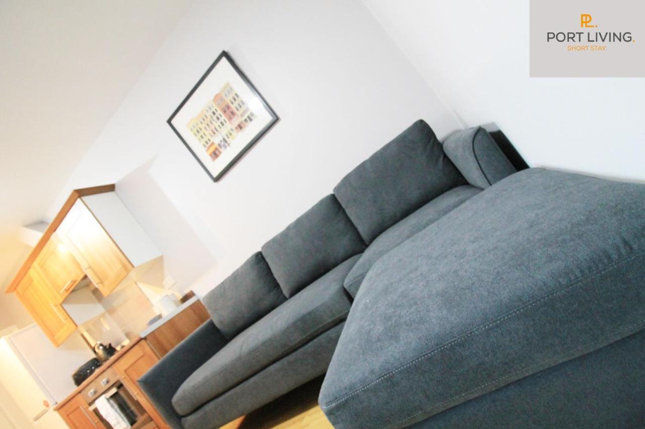 ---port Living--- - Jesmond - Apartment- 3 Beds - 3 Baths - 1-6 Guests Newcastle upon Tyne