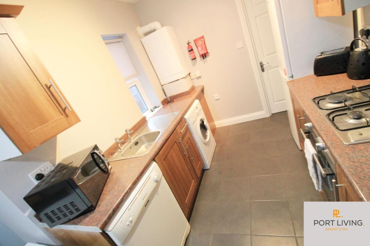---port Living--- - Jesmond - Apartment- 3 Beds - 3 Baths - 1-6 Guests Apartment Newcastle upon Tyne