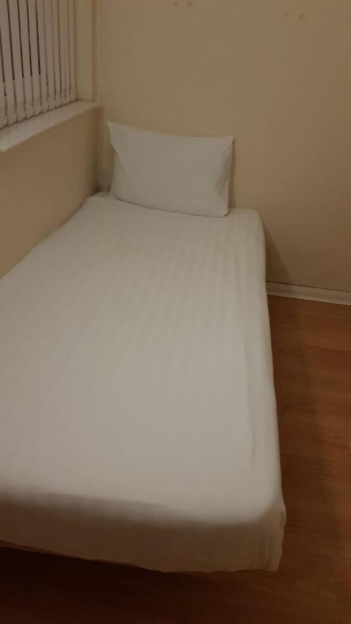 Hostel Summerhill House *