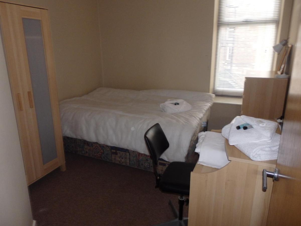 Apartment Jesmond Two Bedroom With Free Parking *