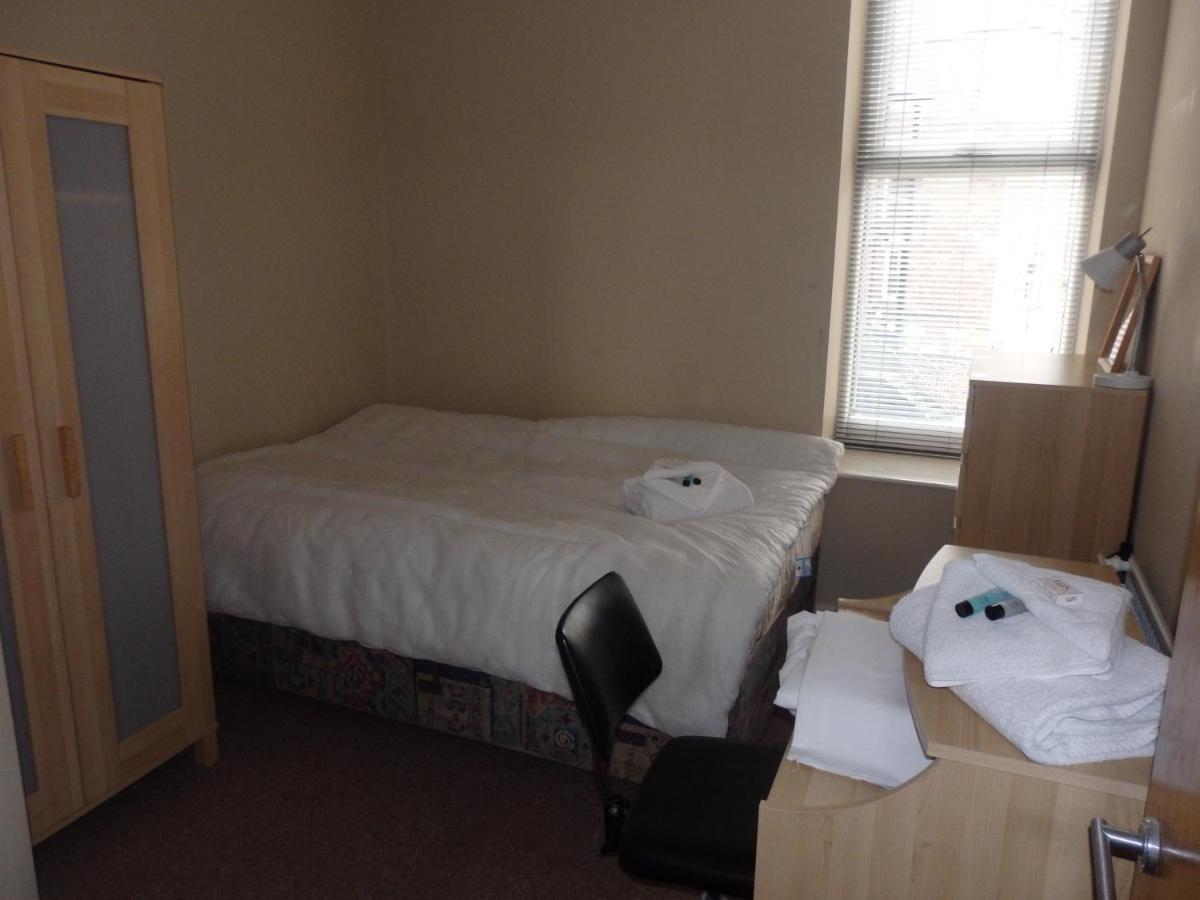 Jesmond Two Bedroom With Free Parking Apartment