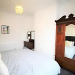 Newcastle - Heaton - Great Customer Feedback - 5 Large Bedrooms - Period Property - Refurbished Throughout