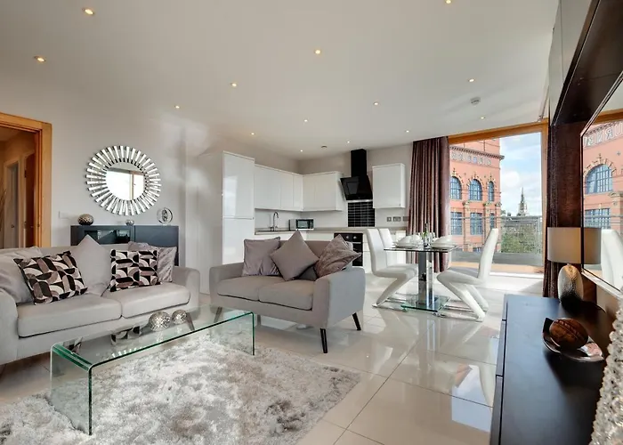 Amazing City Centre Penthouse With Private Roof Terrace