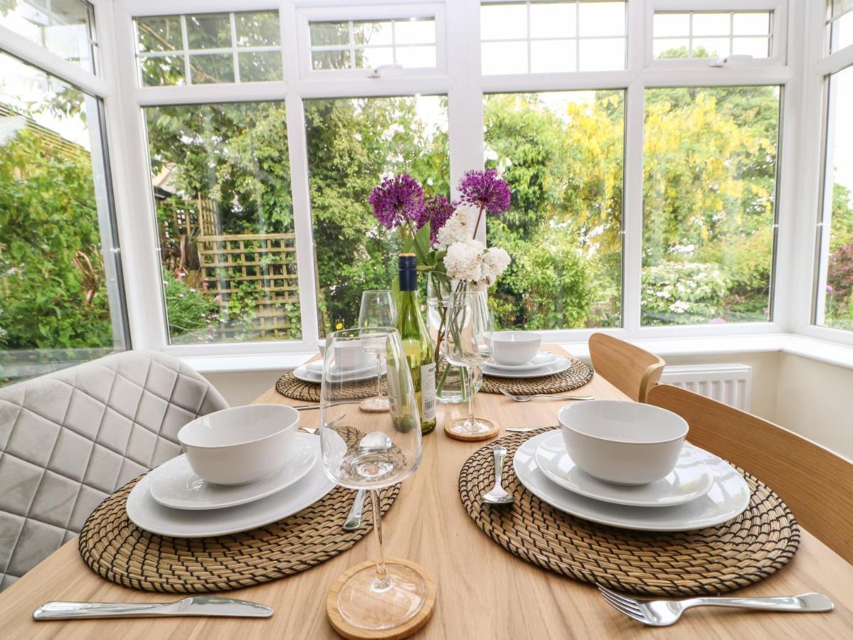 The Cottage, 5 Richley Terrace Holiday home
