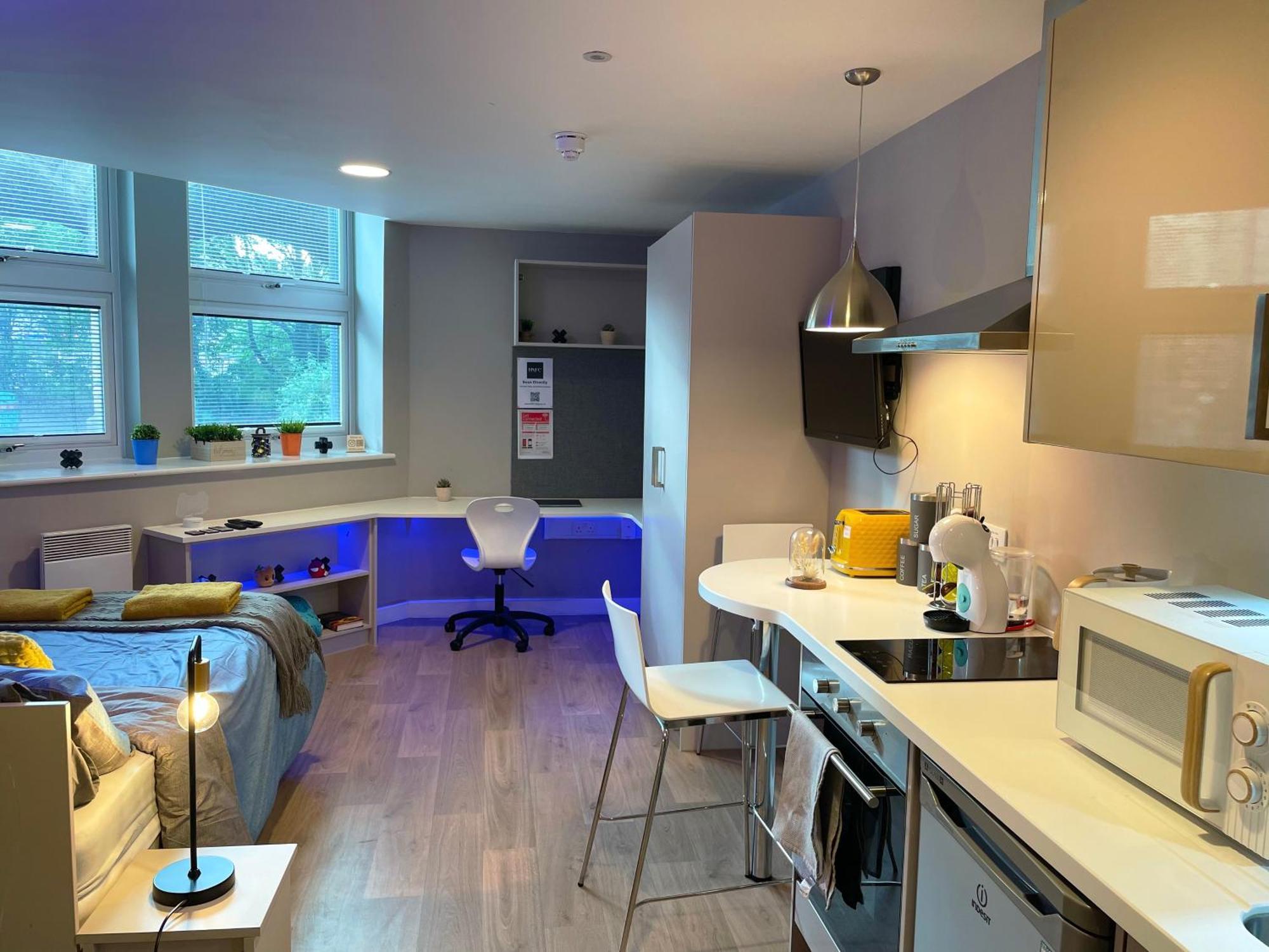 Apartment Hnfc - Modern With Gym, Parking & Cinema