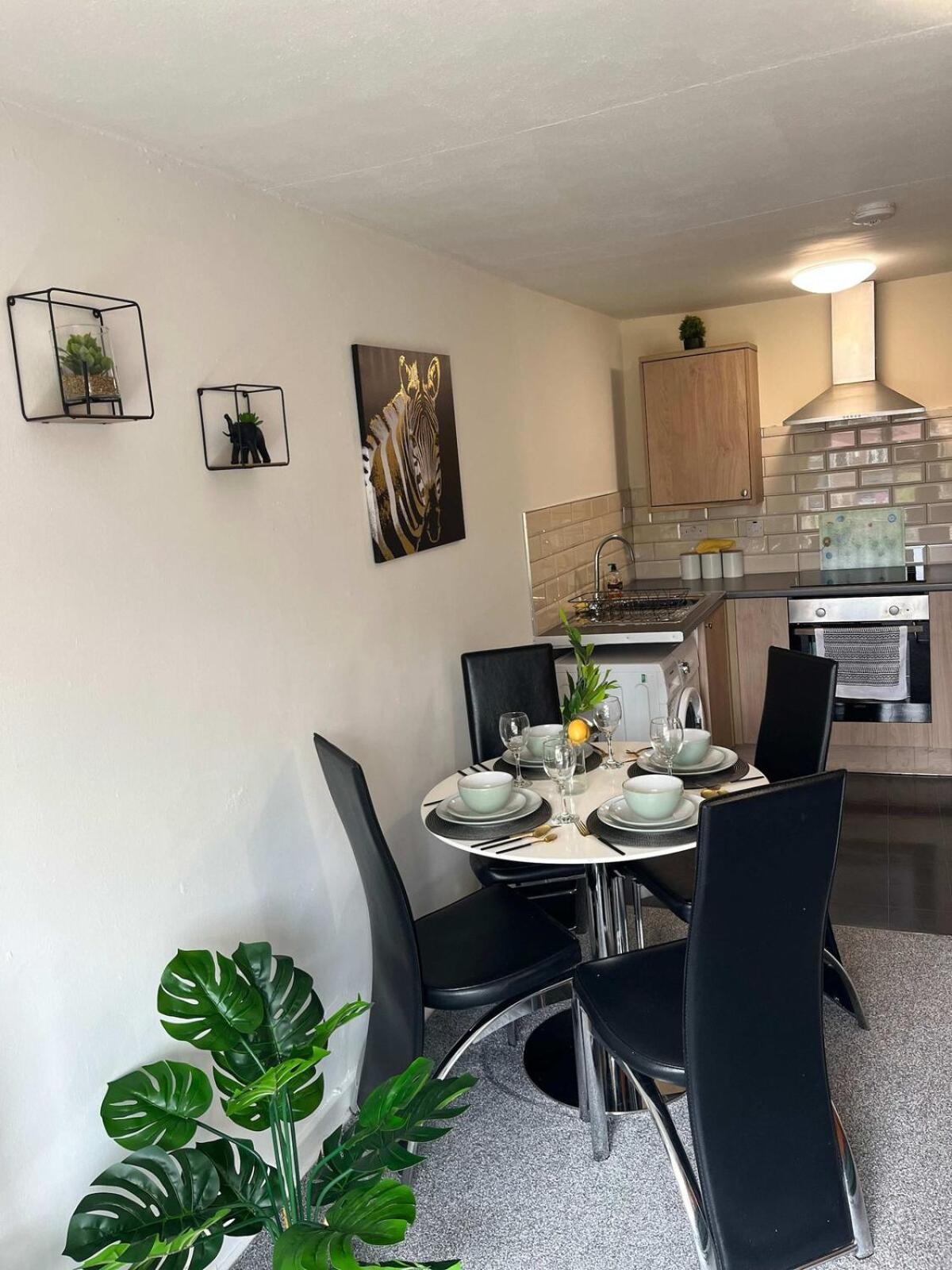 Stylish 2br - - Centre & St - Parking Apartment Newcastle upon Tyne