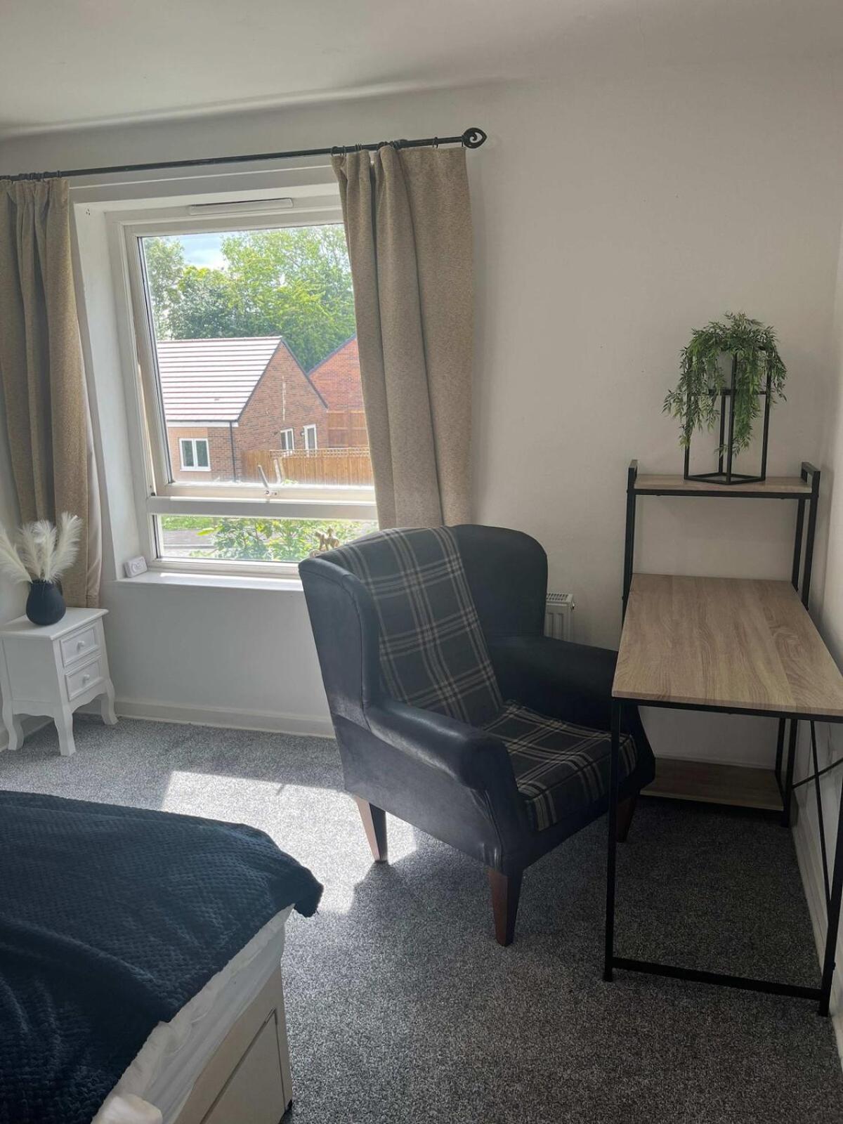 Stylish 2br - - Centre & St - Parking Apartment *