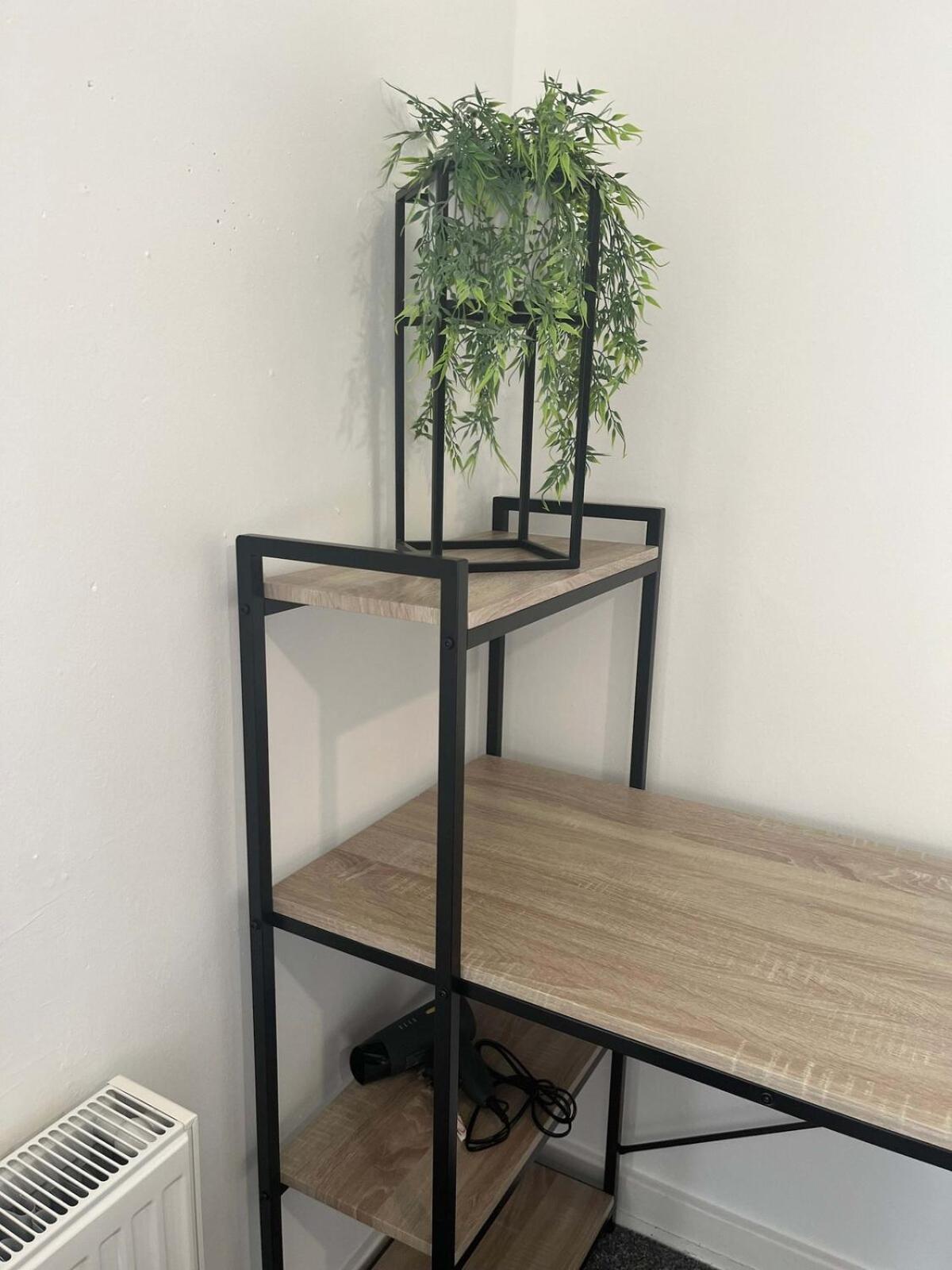 Stylish 2br - - Centre & St - Parking Apartment *